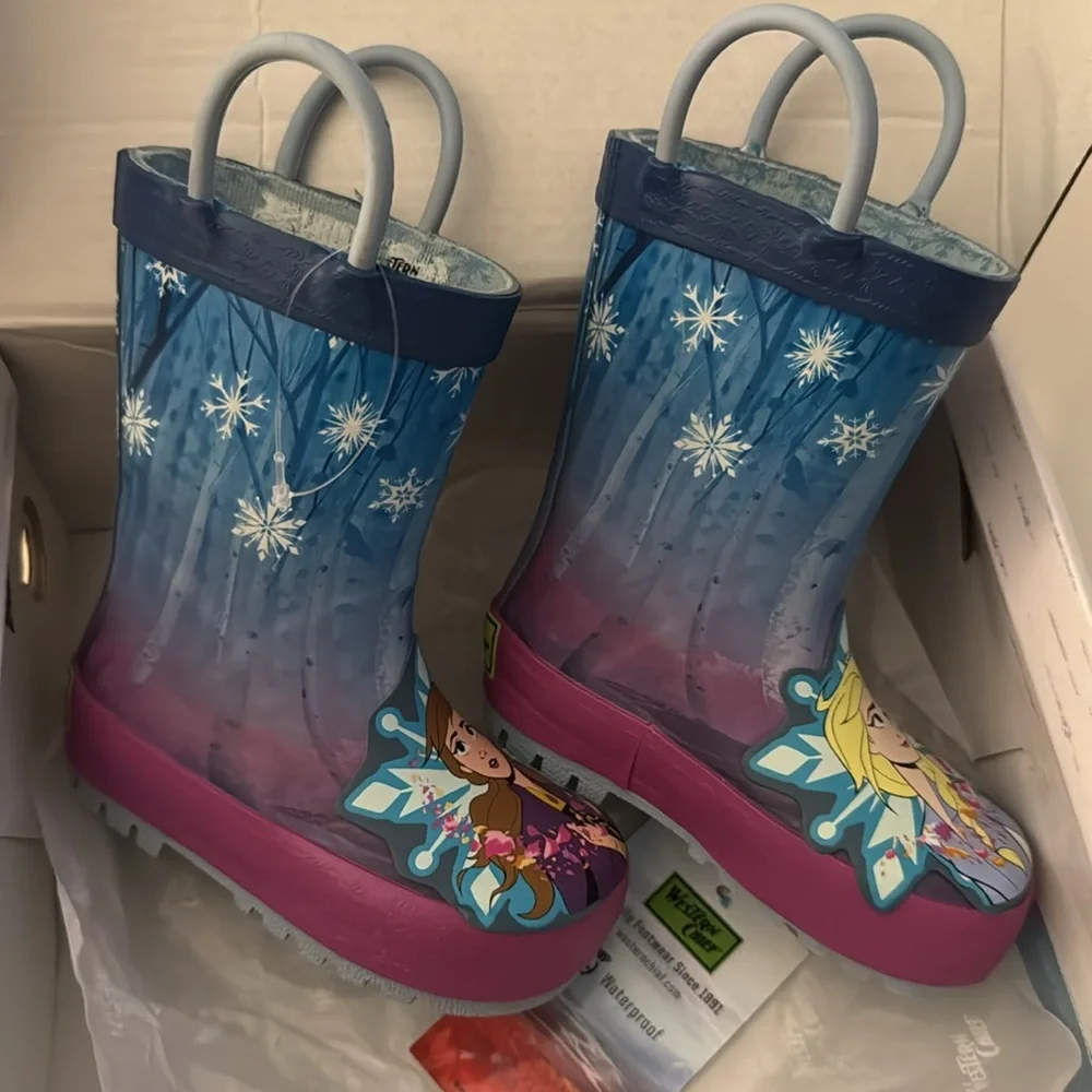 Frozen waterproof boots